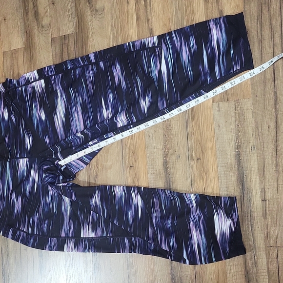IDEOLOGY Purple Black Space Dye Cropped Leggings - Picture 13 of 14